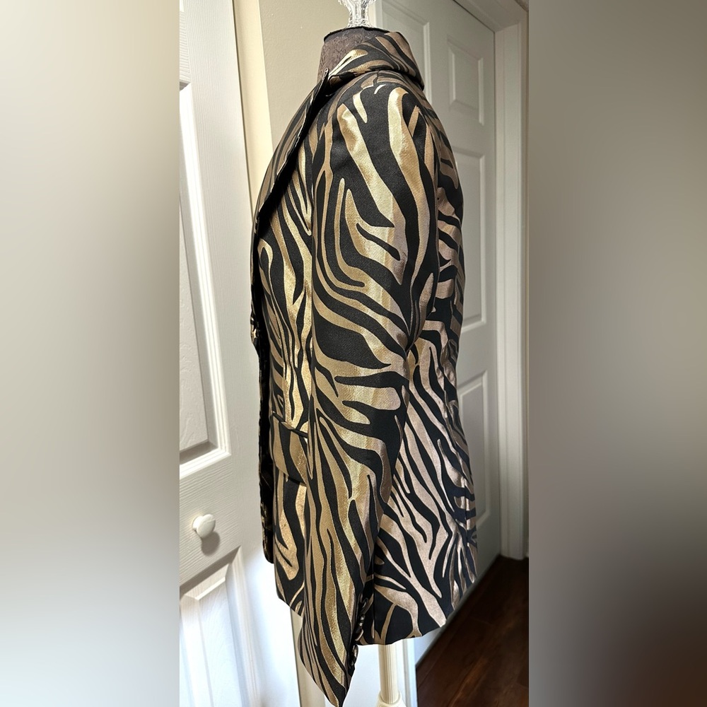 NWT. INC International Concepts Black and Gold Zebra Print Blazer Size M. - Picture 3 of 10